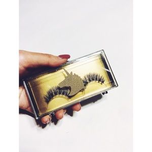 Makeup - Mink Lashes Makeup - Mink Lashes